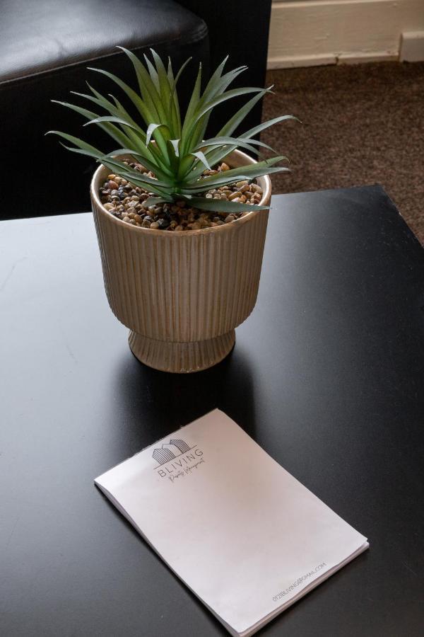 Digbeth City Centre Apartment Sleeps 12 Opposite Coach Station Birmingham Eksteriør bilde
