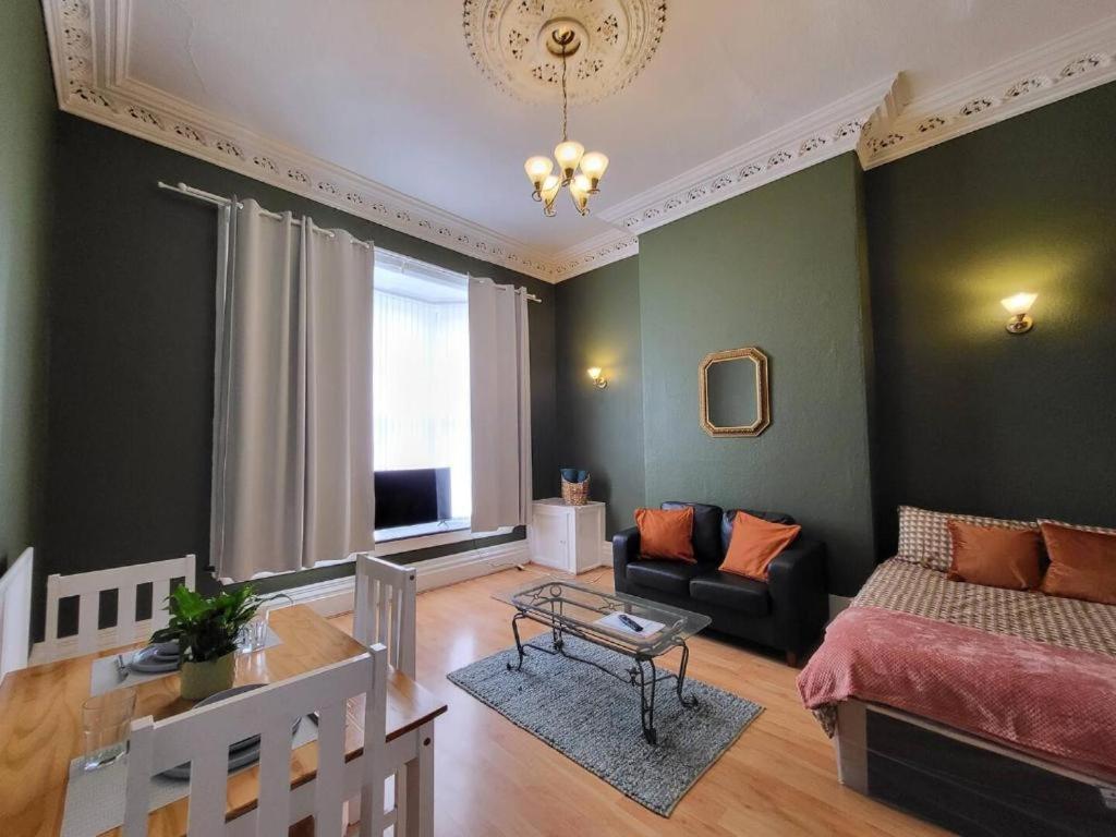 Digbeth City Centre Apartment Sleeps 12 Opposite Coach Station Birmingham Eksteriør bilde